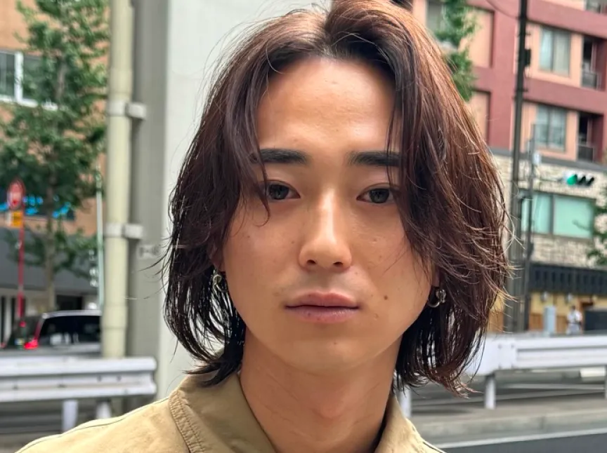 ナチュラルで優しいイメージの眉デザインの施術例