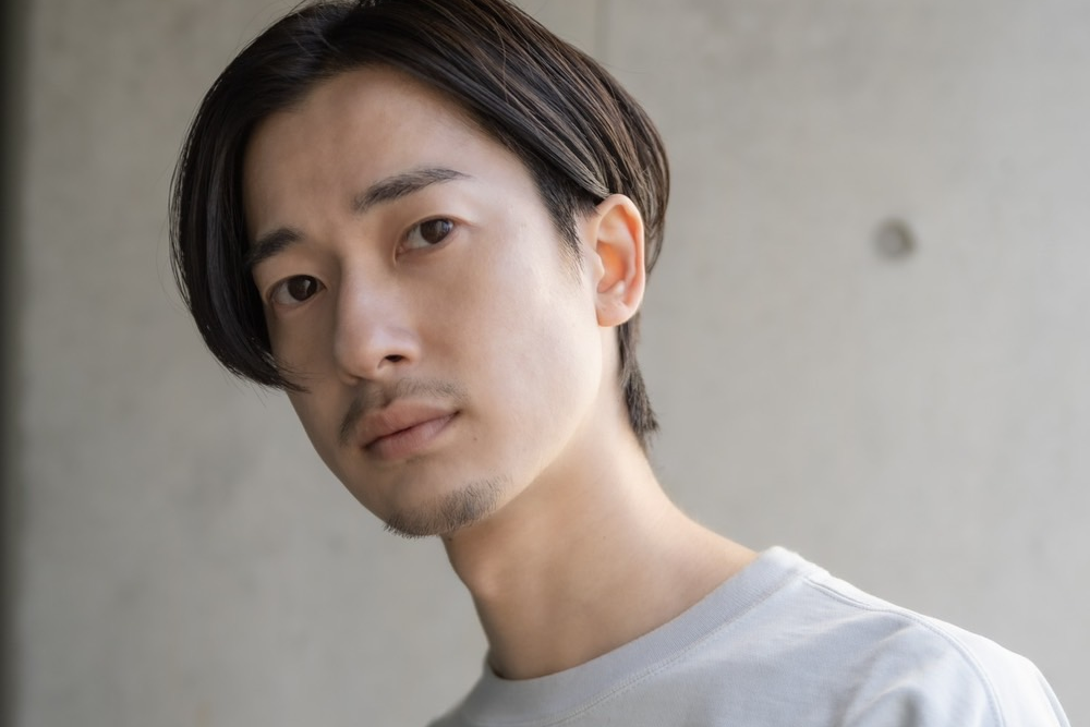 一重の男性